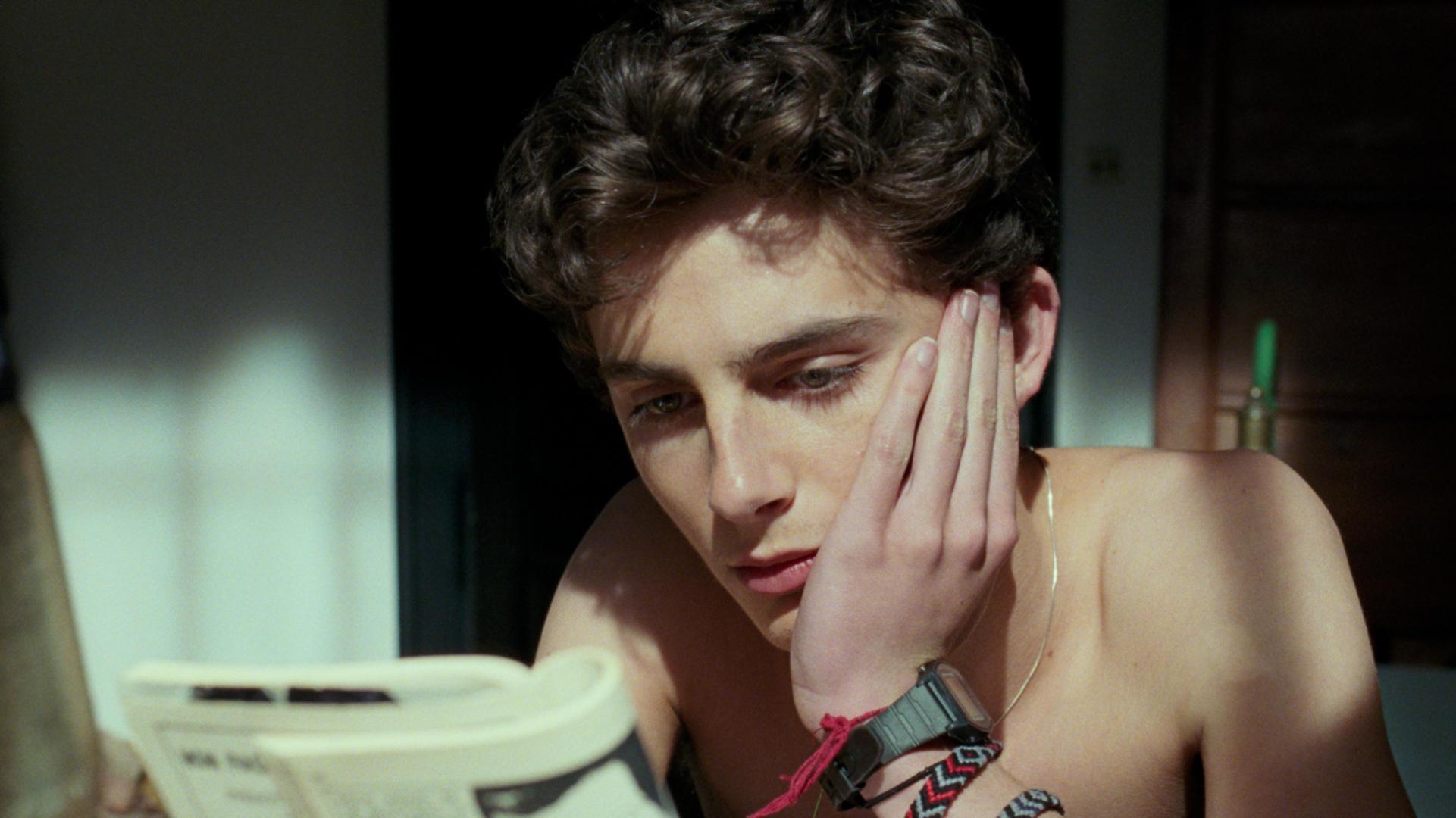 Elio Perlman reading